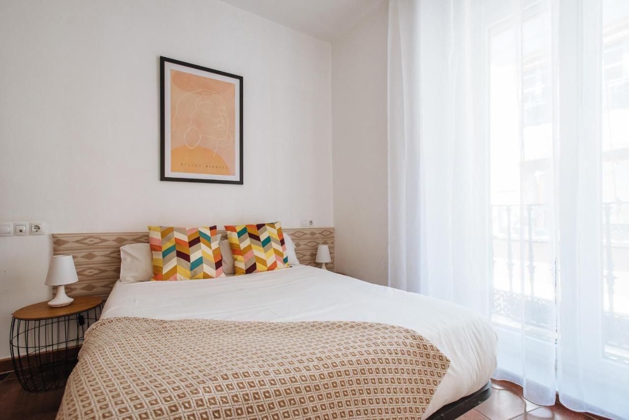 Homeyseville- Bright Apartment At Santa Cruz 6 Pax, Parking Optional Exterior photo