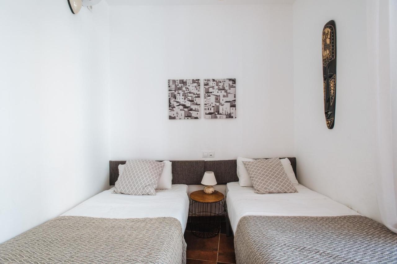 Homeyseville- Bright Apartment At Santa Cruz 6 Pax, Parking Optional Exterior photo